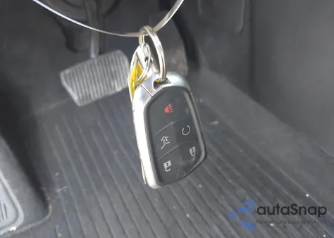 2019 Cadillac Xt4 Premium Luxury z USA, uszkodzony, nr VIN 1GYFZDR46KF146443